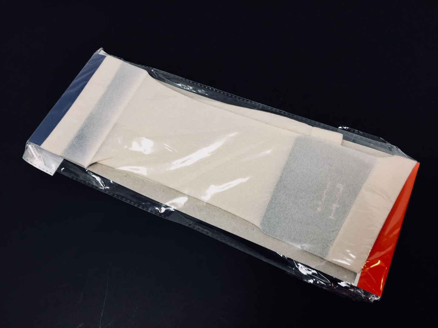 Off-White Lycra Sleeves 006