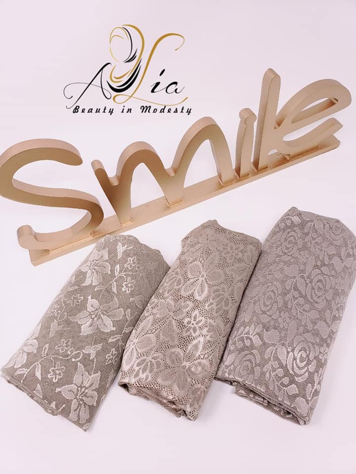 Dark Beige Lace/Dantel Shawl