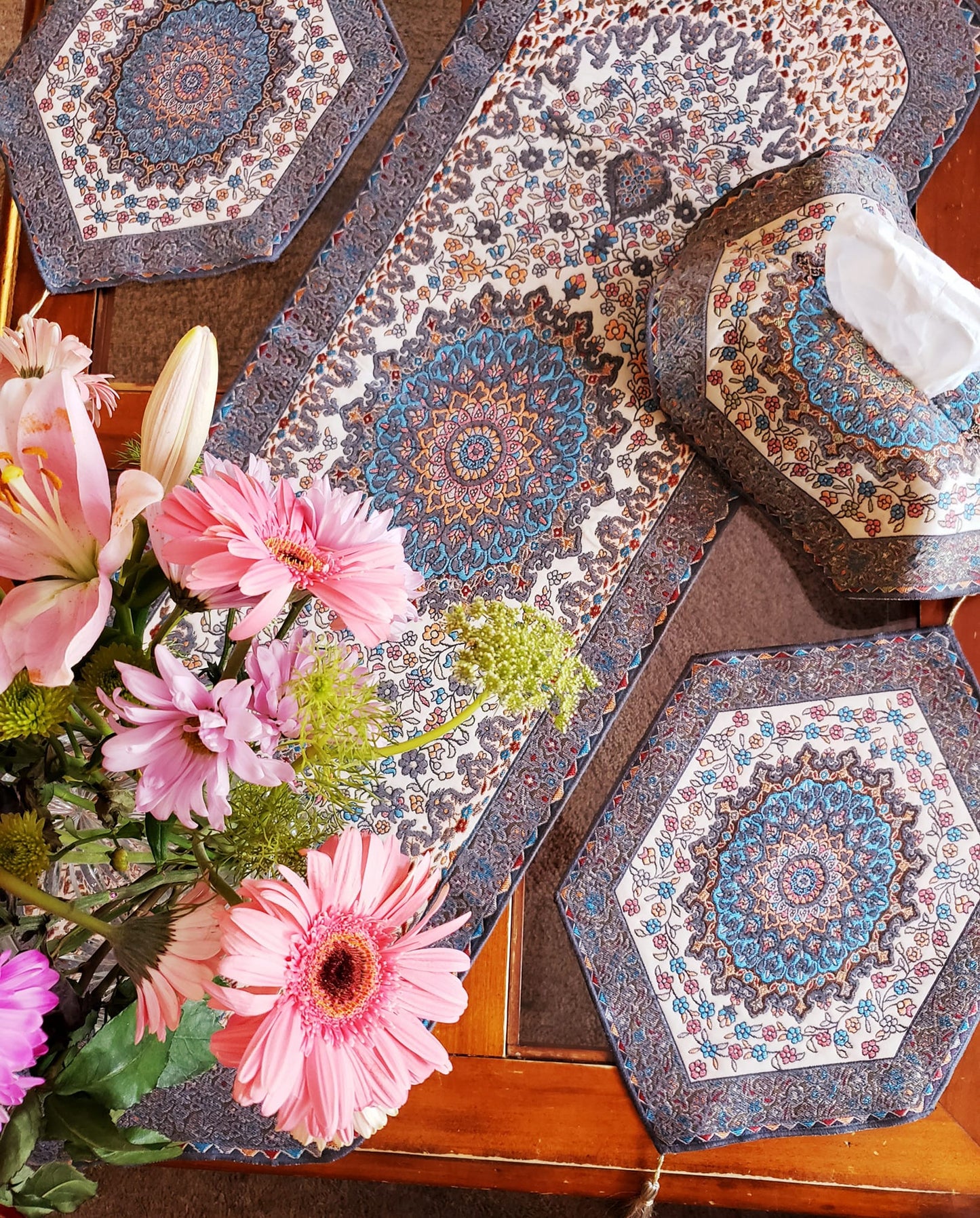 Gray 4 Pcs Set Oriental Chanel Tablecloths