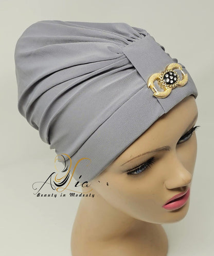 Lycra Turban With Brooch, Available In Different Colors