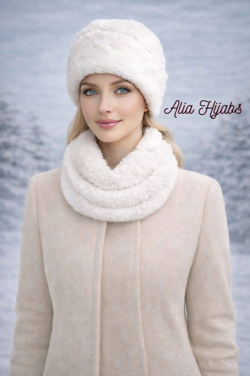 Off White Fur Hat & Scarf Set