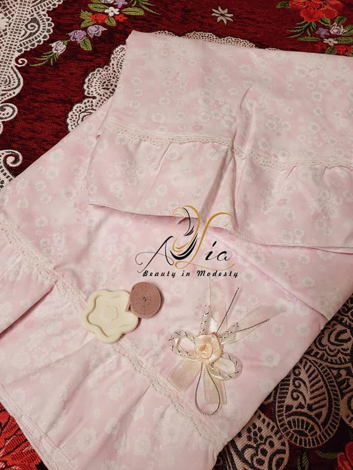 Light Pink With White Flowers 2 Pcs Prayer Clothes